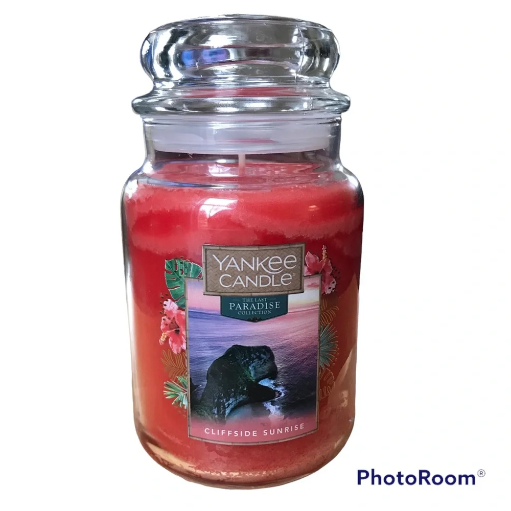 Yankee Candle - The Last Paradise Collection - Cliffside Sunrise- 22 oz